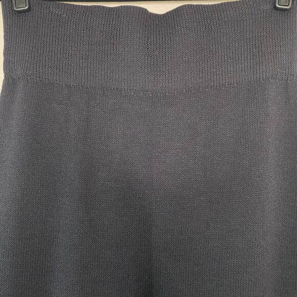 St. John Skene Black Santana Knit Pull On Pencil Skirt Made in USA 8 - Picture 6 of 9